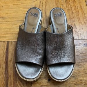 Söfft Metallic Leather Slide Sandals size 8.5